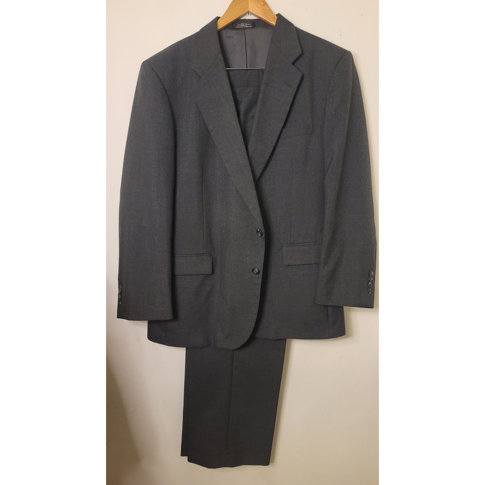 Barrington Men's 2‎ Piece Suit Jacket 44 Dress Pants 40x31 Gray Charcoal EUC
